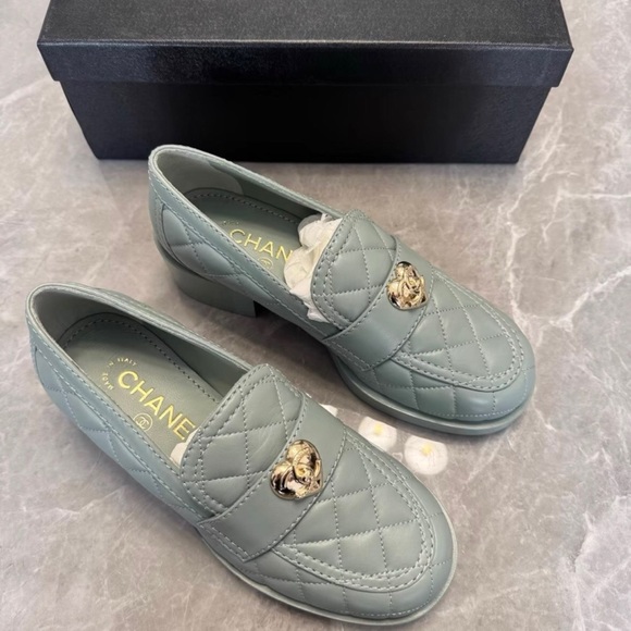 CHANEL Quilted Mint Green Heart-Detail Loafers - Picture 3 of 4